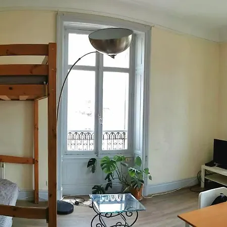 Studio Place Sainte-eugenie *